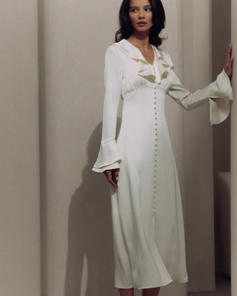 Pearl Button Ruffle Midi Kleid