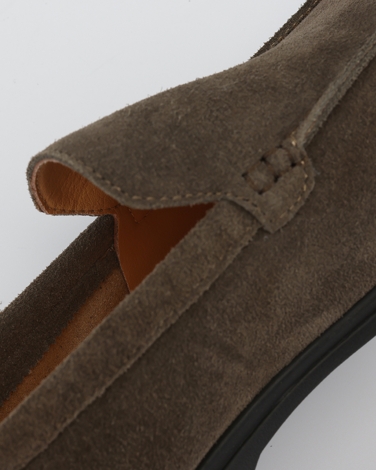 Premium Wildleder Loafer - Black Soles
