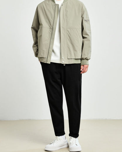 Minimalist Bomber Jacke