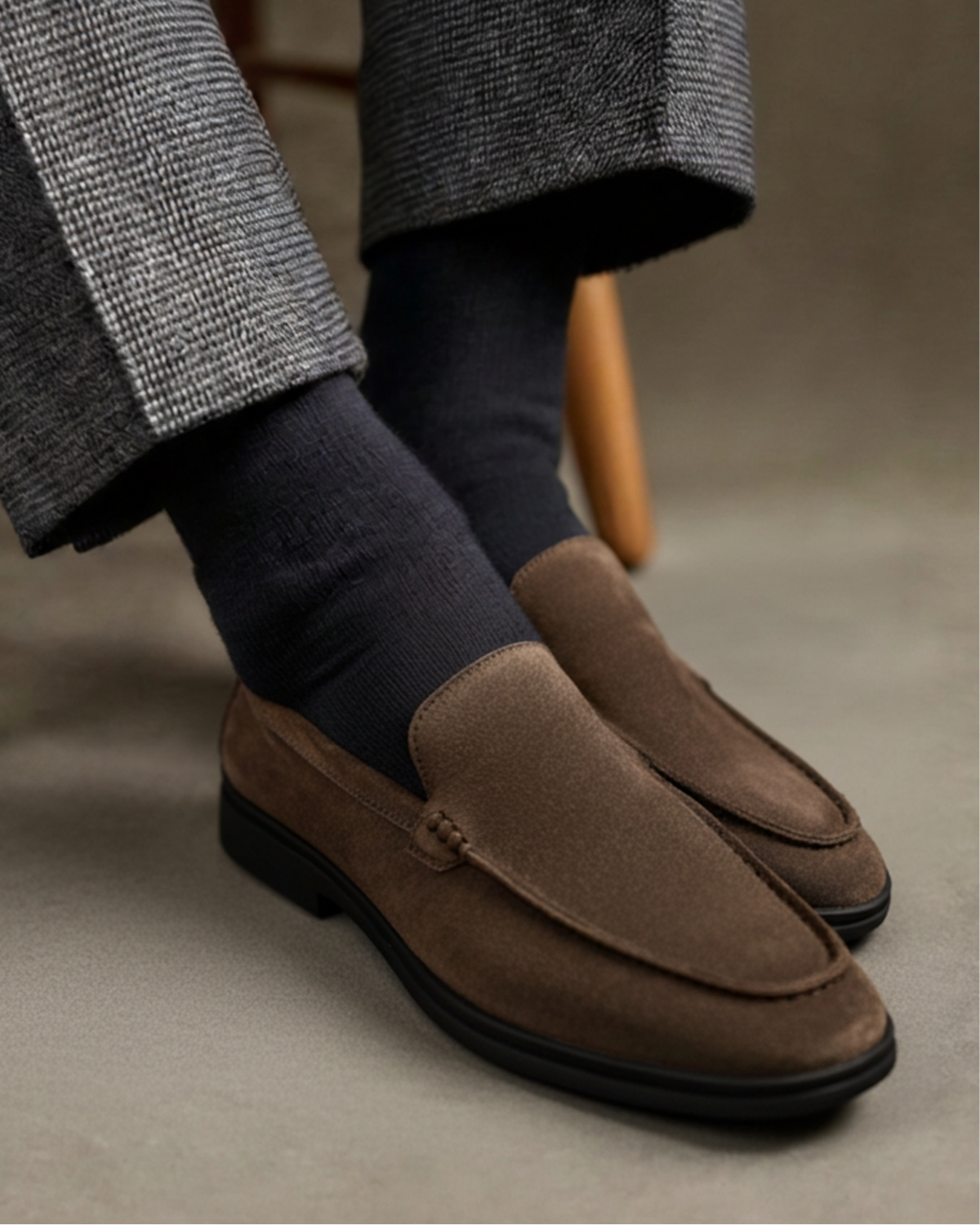 Premium Wildleder Loafer - Black Soles
